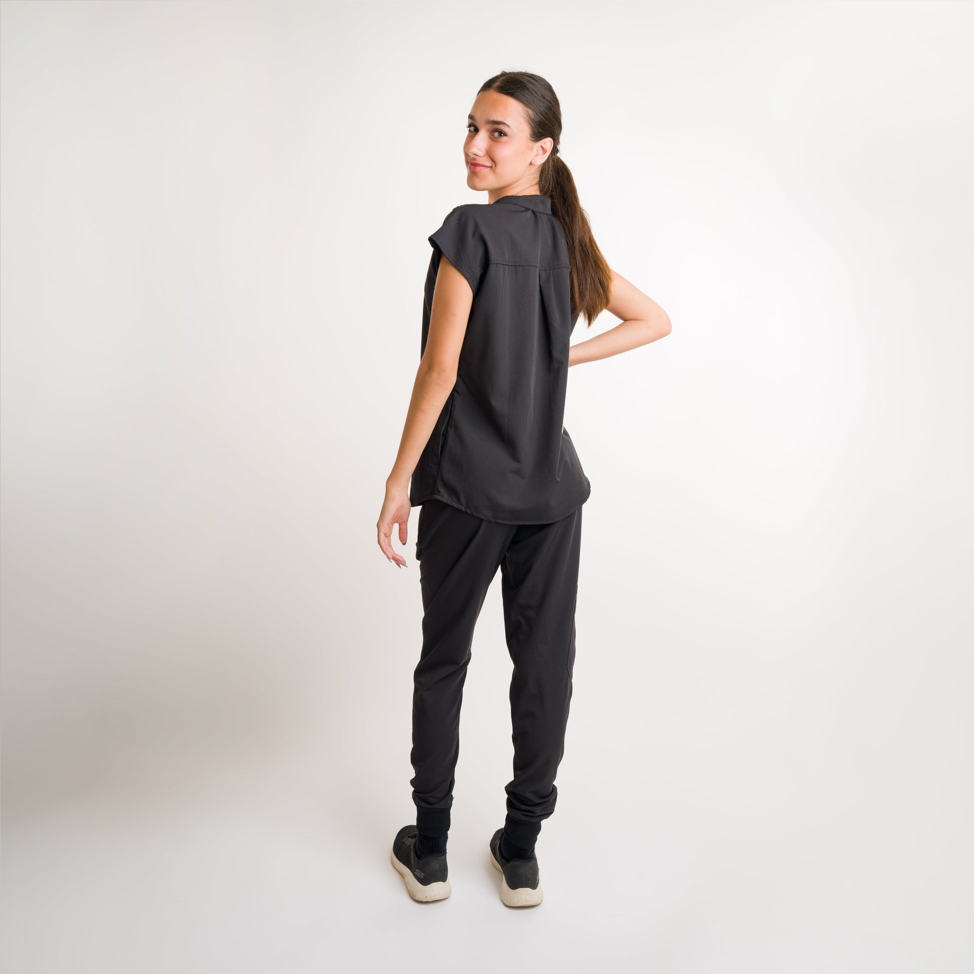 Comfort Fit Scrub Set Women: The Ultimate Blend of Style and Comfort | CUZEZ