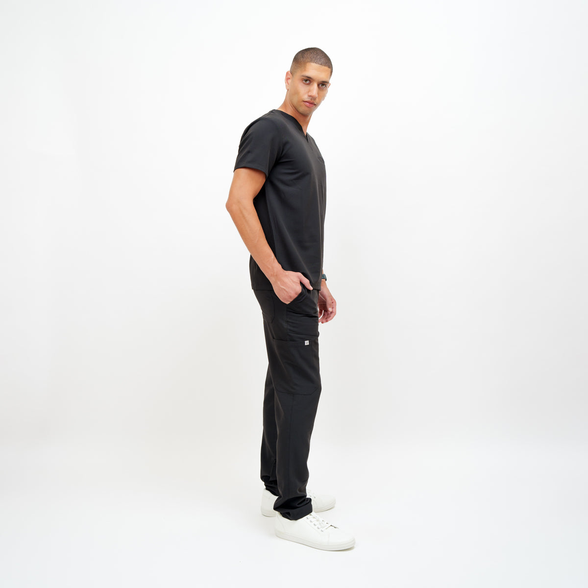 Men's Straight Leg Pant in Obsidian Black