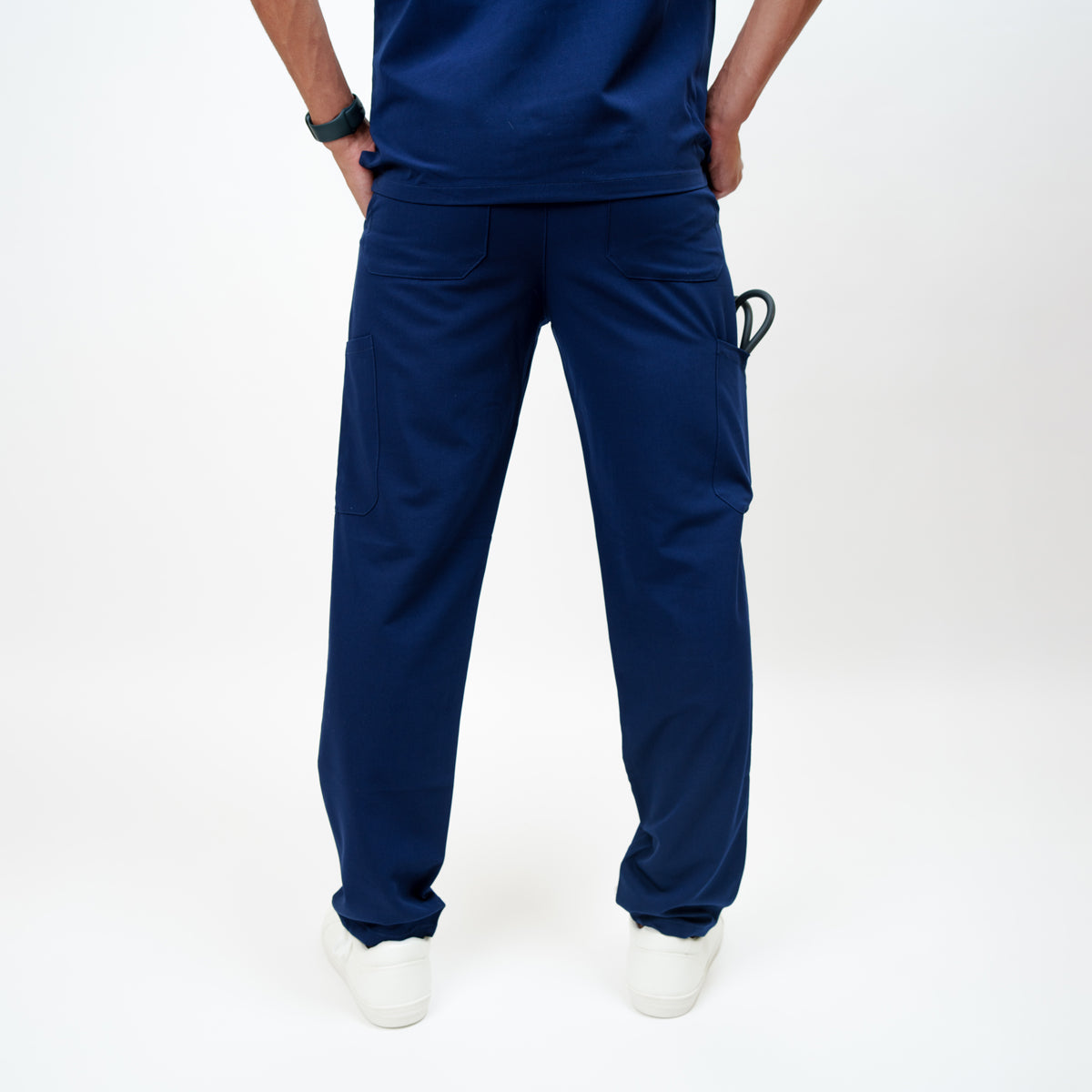 Men's Straight Leg Pant in Madagascar Saphire Navy