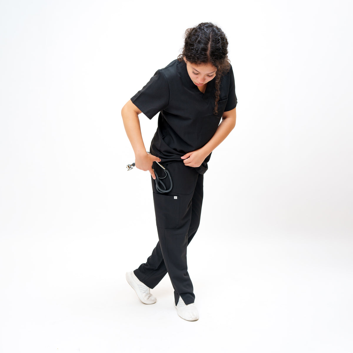 Women's Straight Leg Pant in Timeless Onyx