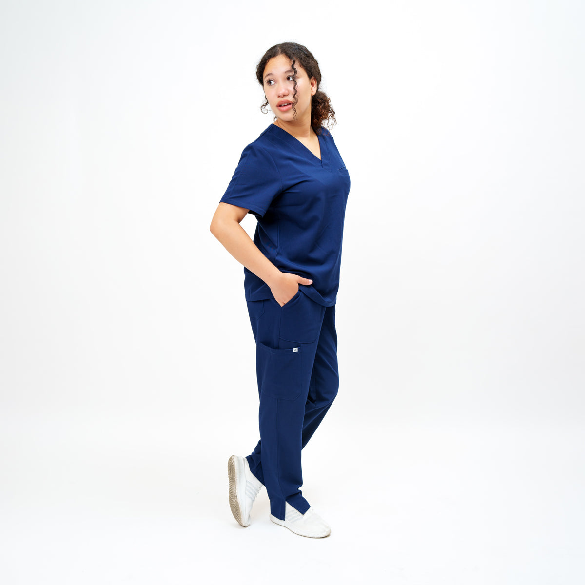 Women's Straight Leg Pant in Loyal Navy