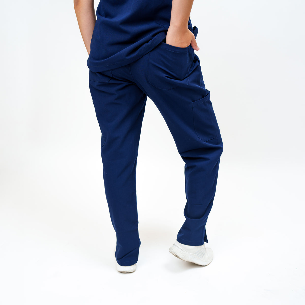 Women's Straight Leg Pant in Loyal Navy