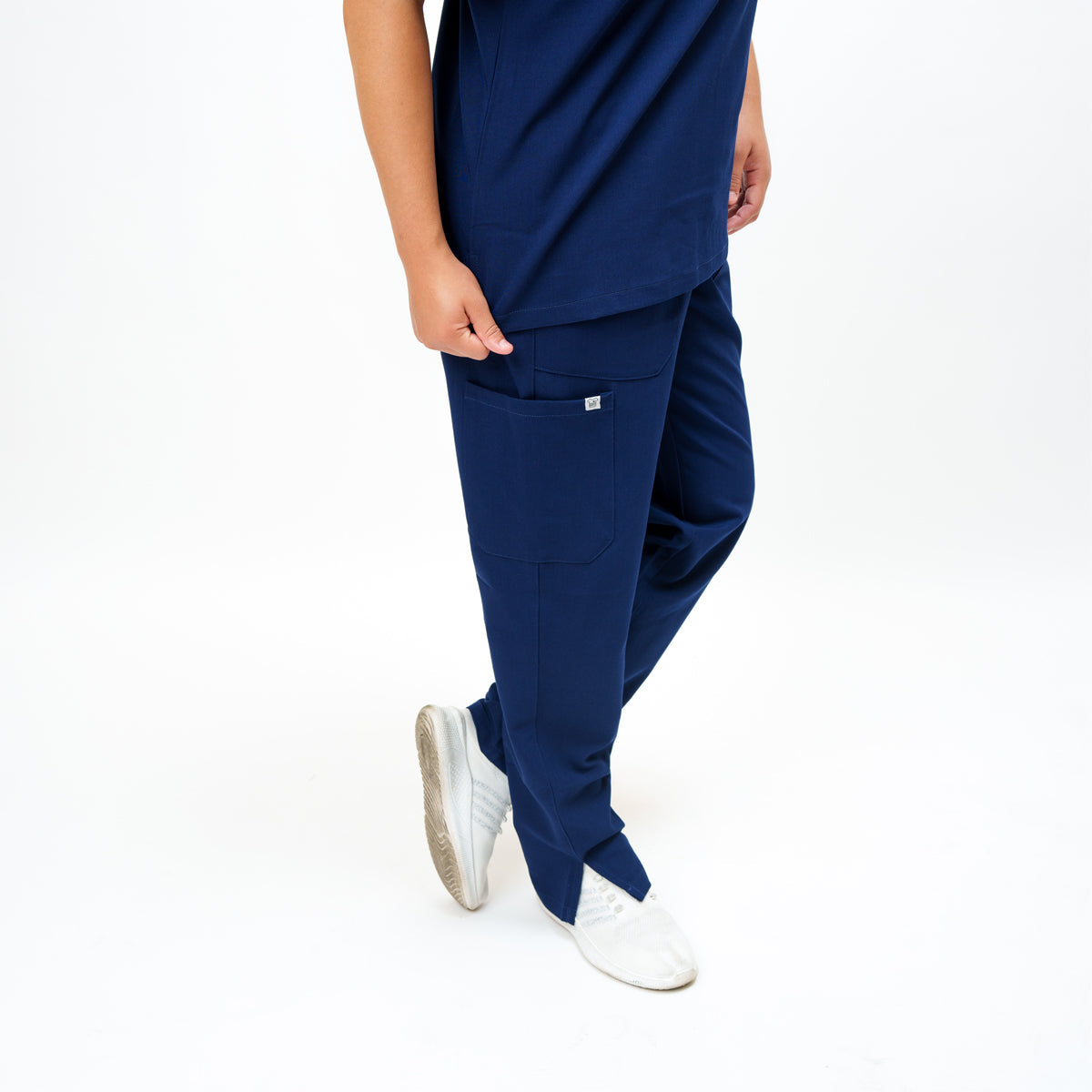 Women's Straight Leg Pant in Loyal Navy