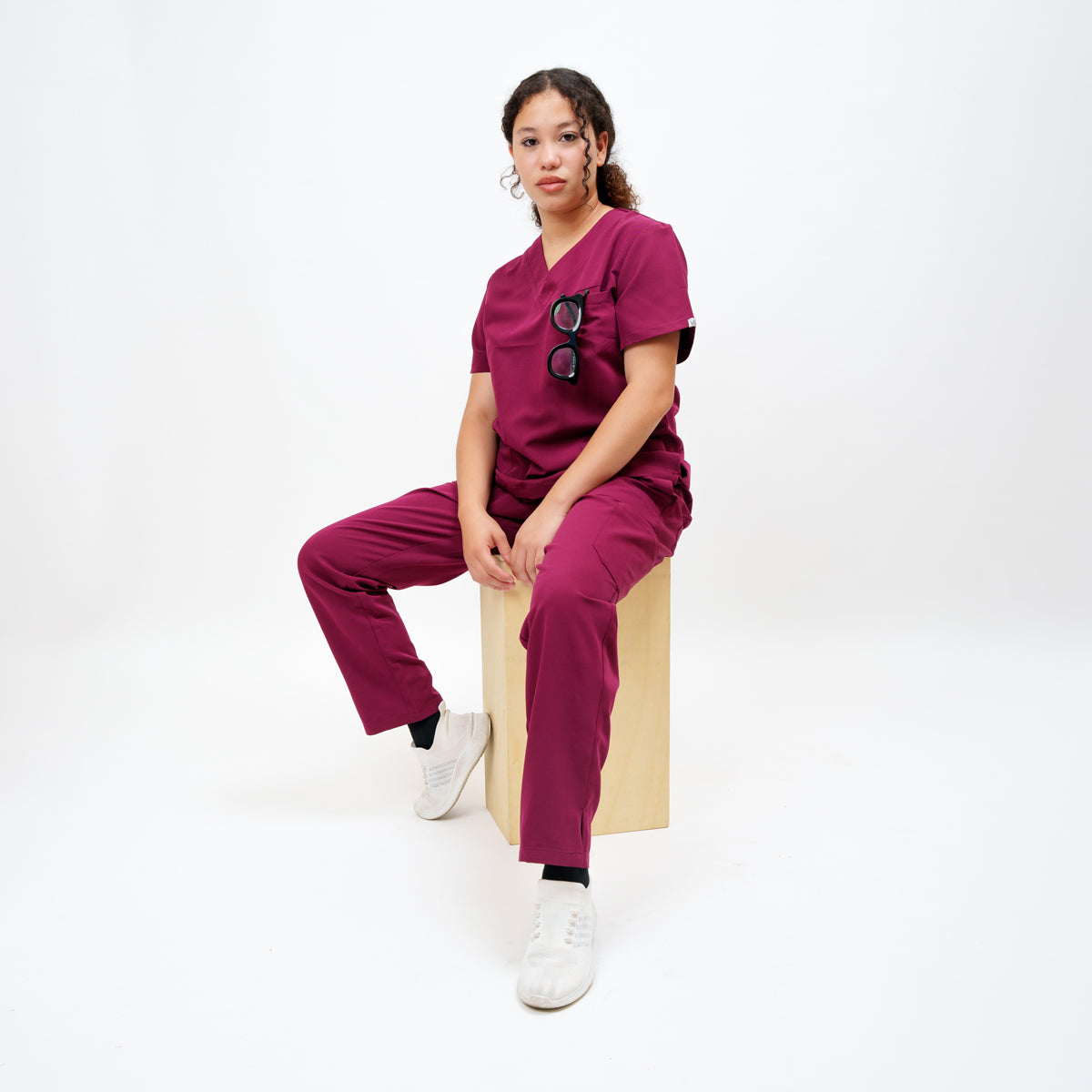 Women's Straight Leg Pant in Bonded Berry