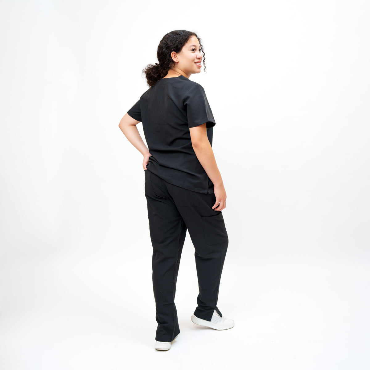 Classic Women's V-neck Top in Timeless Onyx