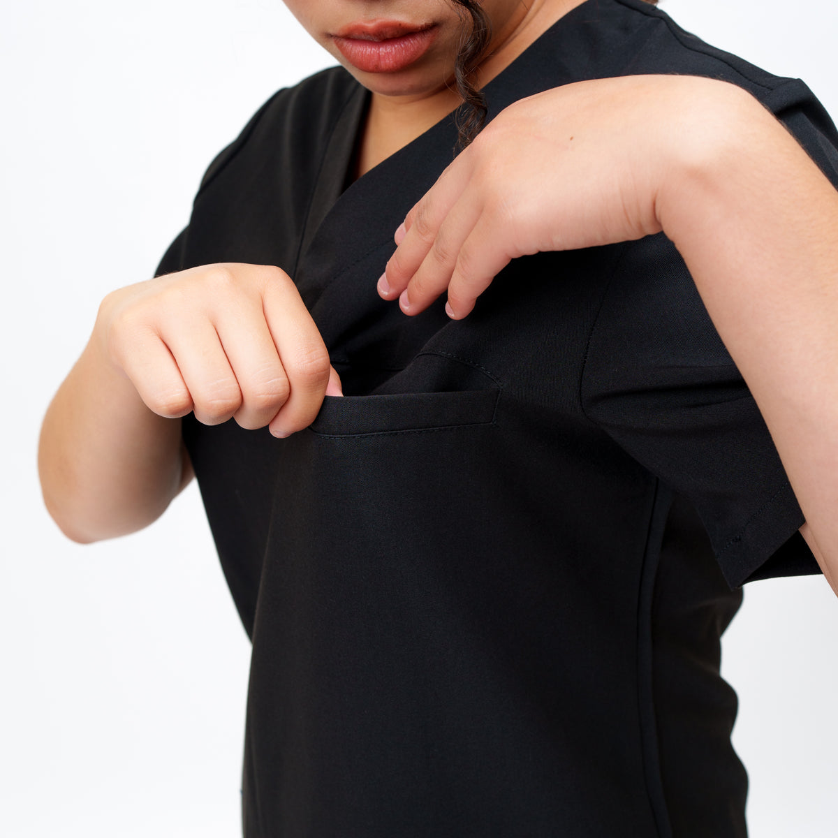 Classic Women's V-neck Top in Timeless Onyx