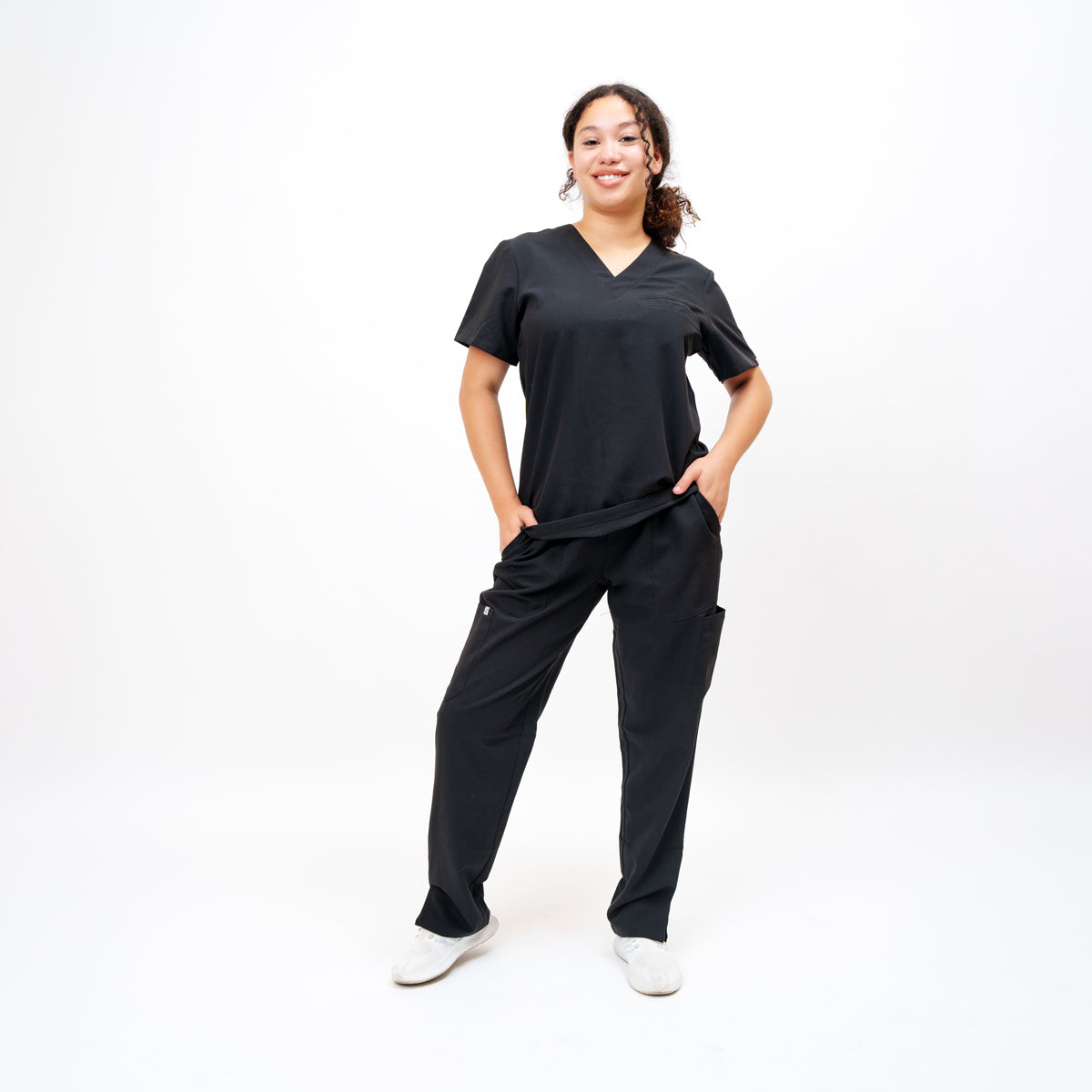 Classic Women's V-neck Top in Timeless Onyx