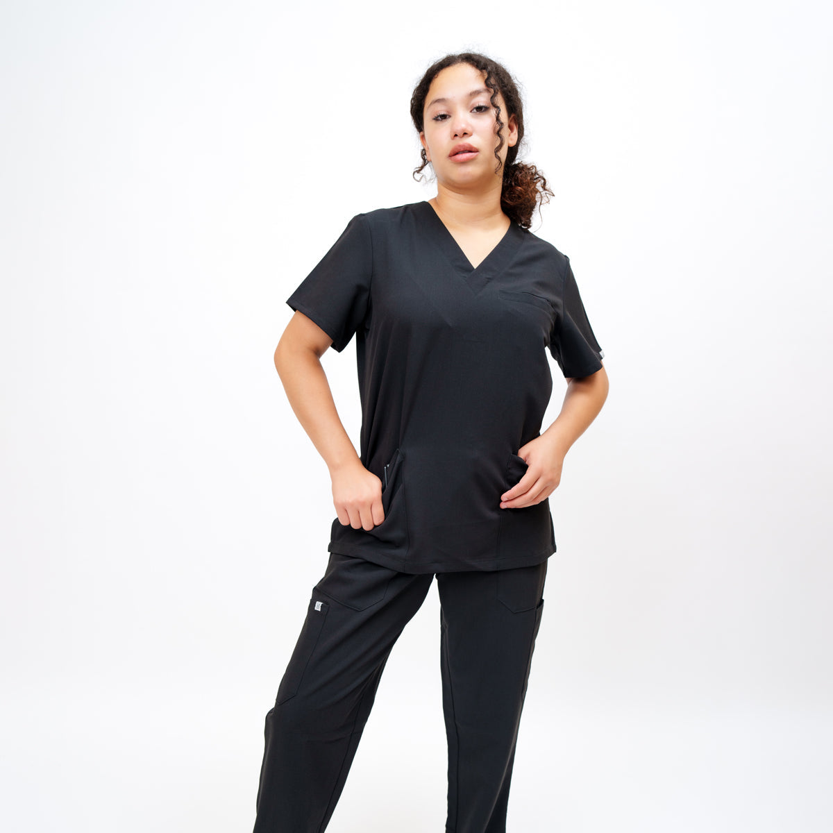 Women's V-Neck Double Pocket Top in Obsidian Black