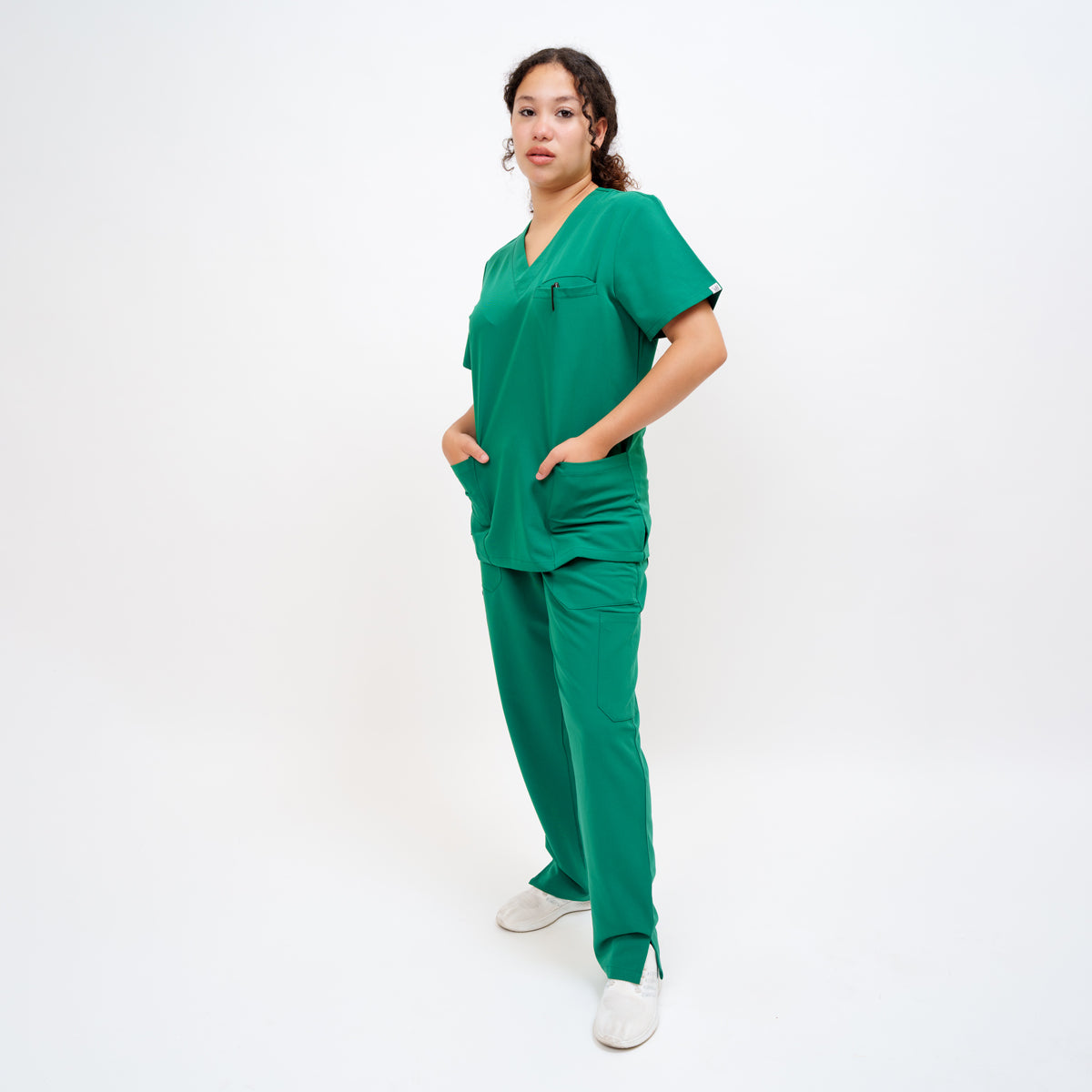 Women's V-Neck Double Pocket Top in Emerald Green