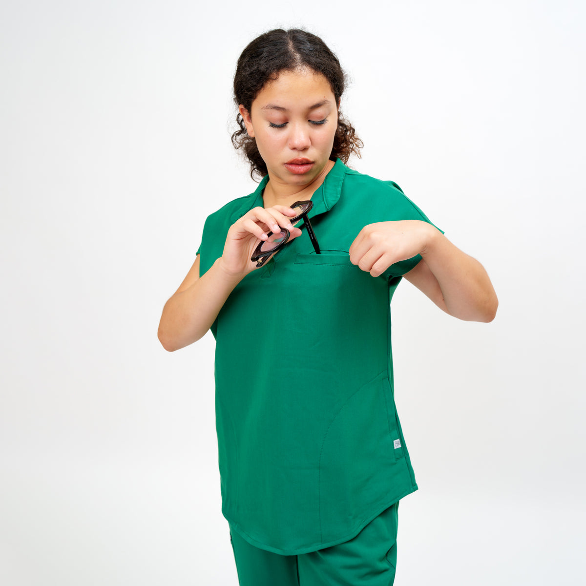 Women's Round Neck Mock Short Sleeve Top in Evergreen